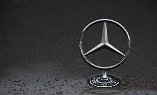 Massiver Gewinneinbruch bei Mercedes-Benz. (Foto Archiv) - Markus Lenhardt/dpa