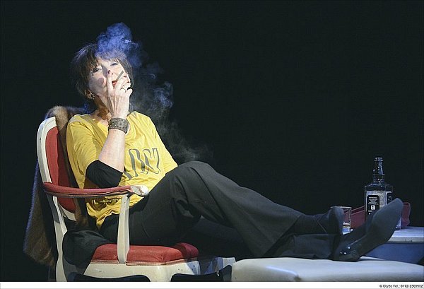 Die bisher beste Inszenierung dieser Theatersaison im Bielefelder Schauspiel. - © FOTO: MATTHIAS STUTTE