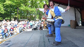 Das Spektakel beginnt: