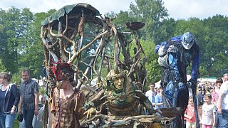 Das Spektakel beginnt: