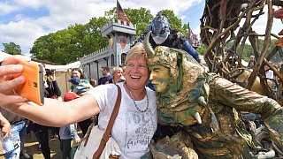 Das Spektakel beginnt: