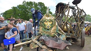 Das Spektakel beginnt: