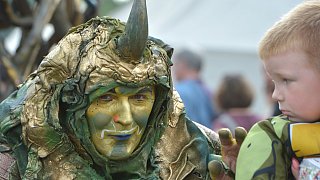 Das Spektakel beginnt: