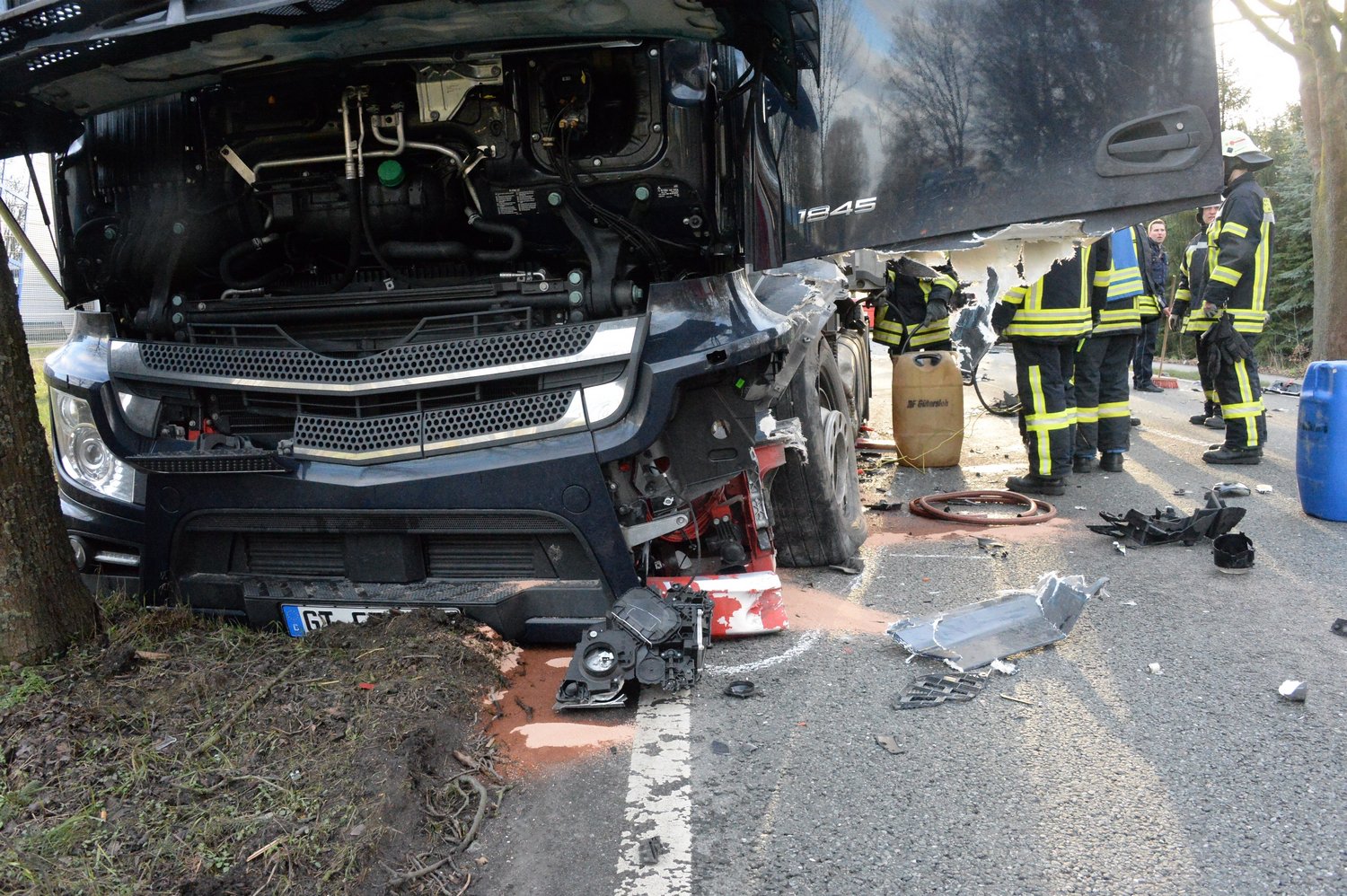 Gütersloh B61 nach schweren Unfall komplett gesperrt nw.de