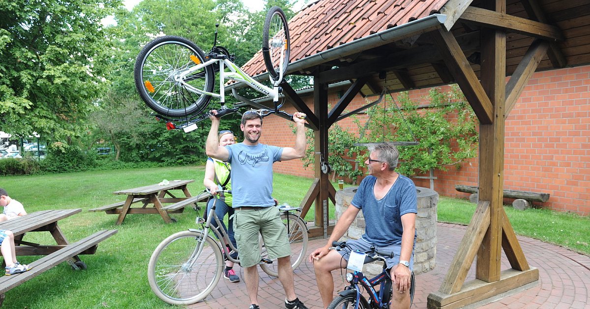 neues fahrrad knacken beim treten