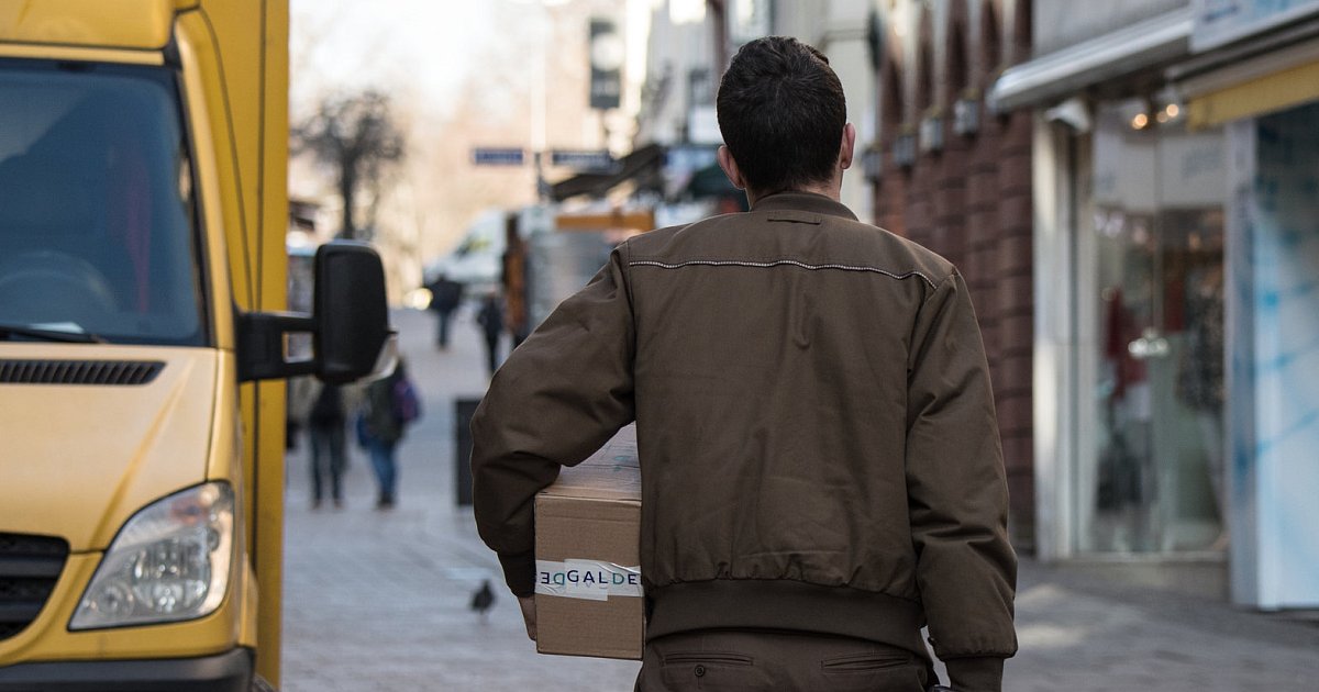 Erfindung: Digitaler Türöffner macht Paketboten automatisch die Haustür
