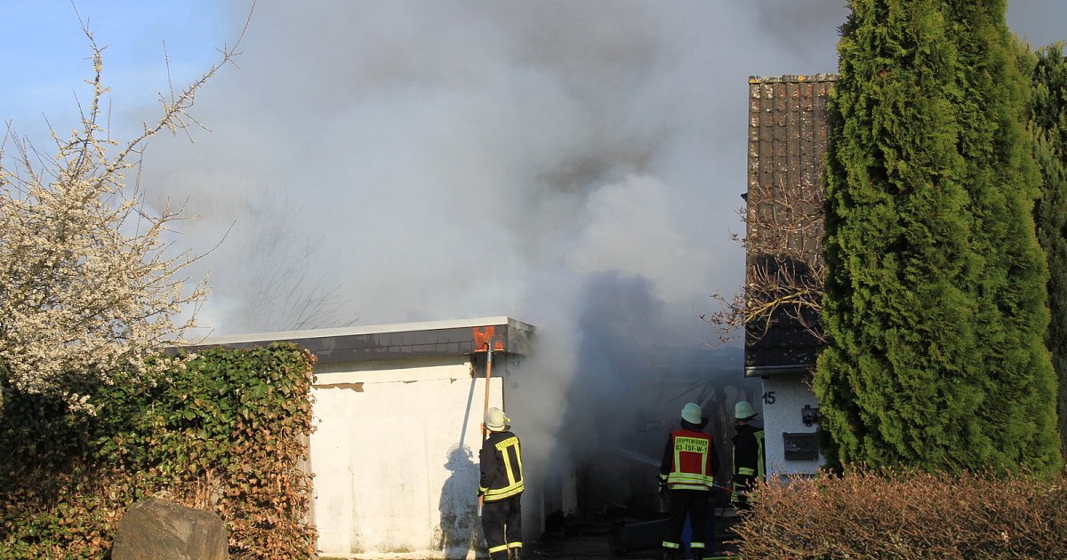 Brand bei Steinheim: Zwei Verletzte und 150.000 Euro Schaden | nw.de