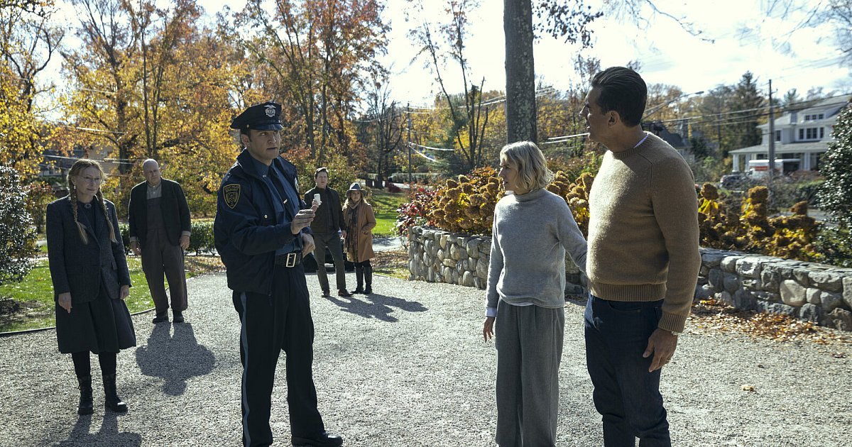 Staffel 2 Der Erfolgreichen Netflix Serie Medien Wer Ist Der Wahre Bösewicht - y7iesvm