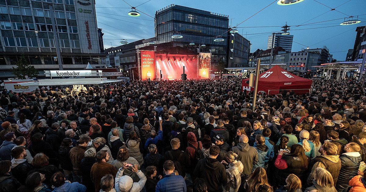 Leinewebermarkt Bielefeld 2023 : Hunderttausende Menschen feiern Megaparty  nw.de