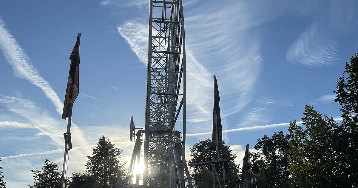 Weltweit-einzigartiges-Fahrgesch-ft-ist-Highlight-bei-Kirmes-im-Kreis-G-tersloh