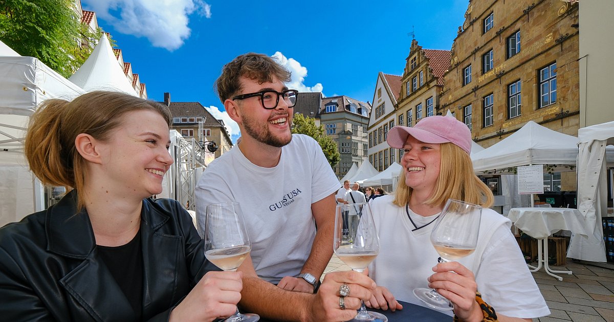 Alkoholfreier-Wein-in-Bielefeld-Geschmackstest-berrascht-auf-Weinmarkt