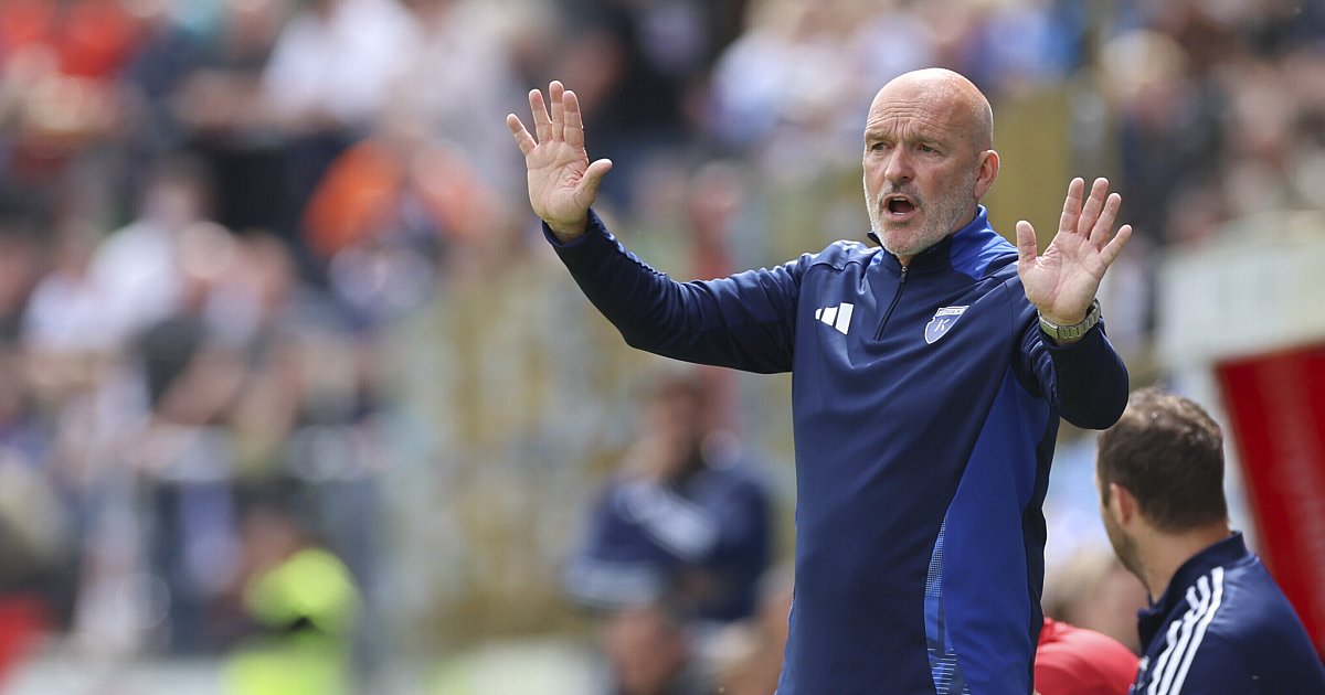 Aktuelles-vom-SC-Paderborn-07-Ex-Trainer-f-llt-krankheitsbedingt-aus
