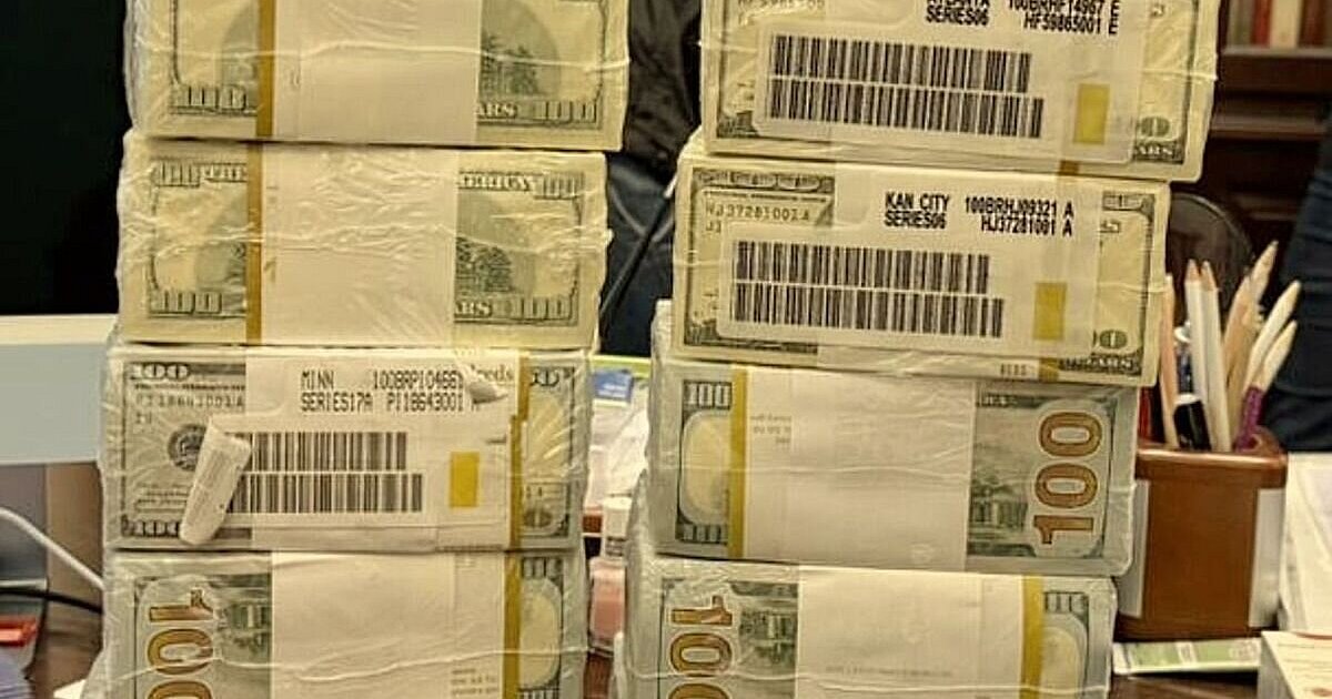 Bargeldberge-Gesch-fte-und-Liebschaften-auf-Russisch