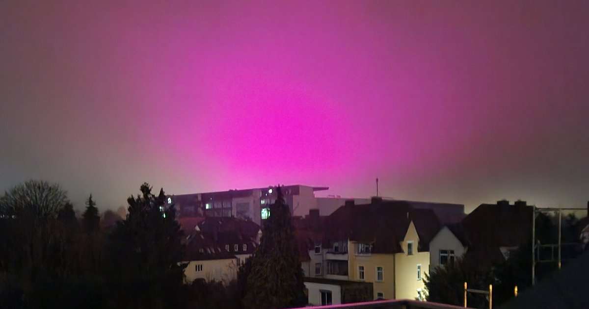 Bielefelder-Sch-co-Arena-leuchtet-abends-pink-Das-sind-die-Gr-nde