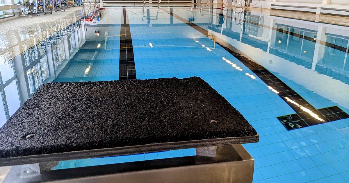 Dieses-Hallenbad-im-Kreis-H-xter-ist-seit-50-Jahren-auf-dem-neuesten-Stand