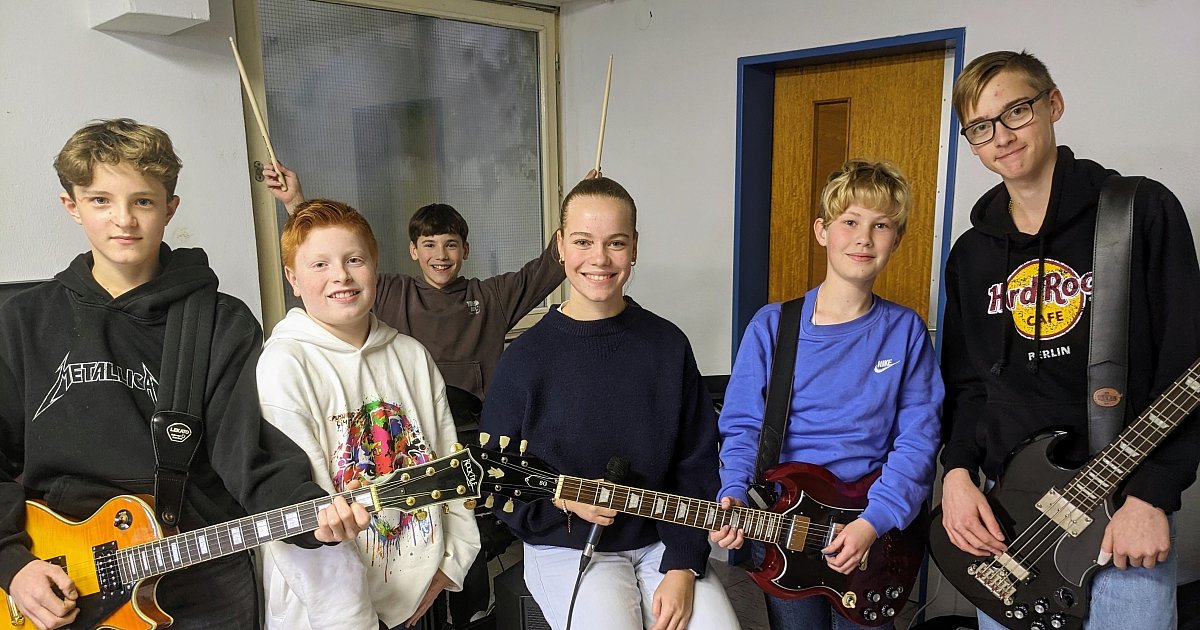 Diese-Schulband-in-Bad-Driburger-Ortsteil-brennt-f-r-die-Musik