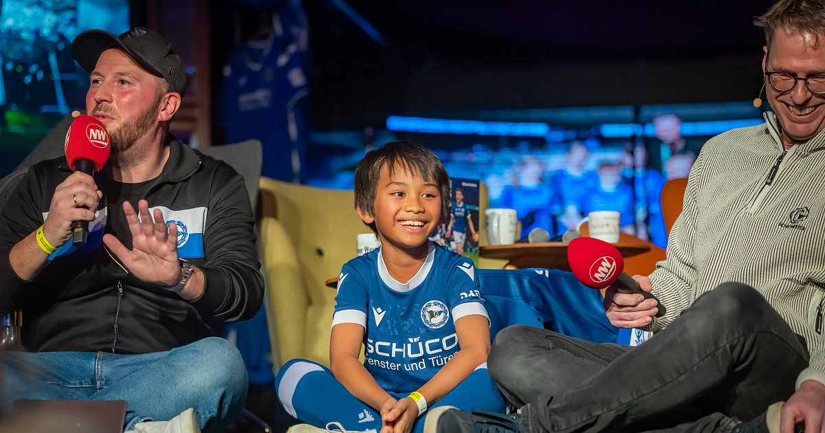 Bis-auf-den-letzten-Platz-besetzt-So-war-das-Almgefl-ster-im-Spiegelzelt