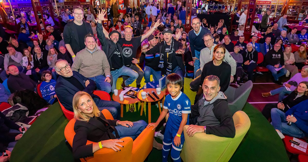 Bis-auf-den-letzten-Platz-besetzt-So-war-das-Almgefl-ster-im-Spiegelzelt