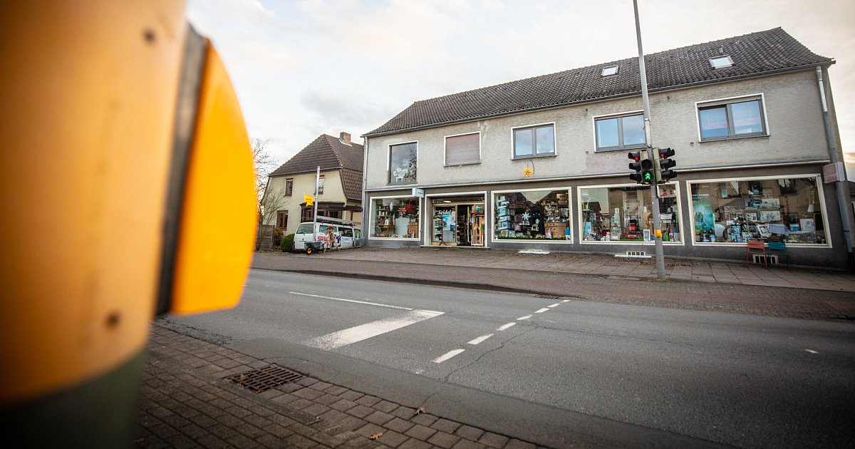 Ampel-im-Bielefelder-Norden-Gefahr-f-r-Schulkinder-am-Haushaltswarengesch-ft-Seidel