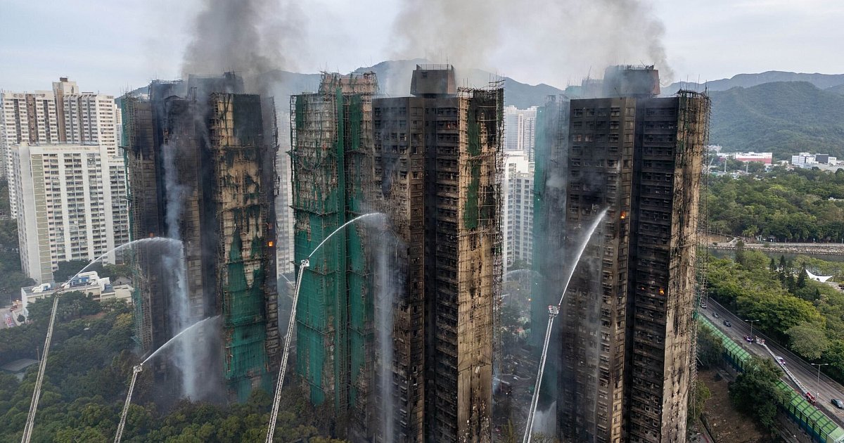 Mindestens-44-Tote-Hongkong-trauert-um-Gro-brand-Opfer