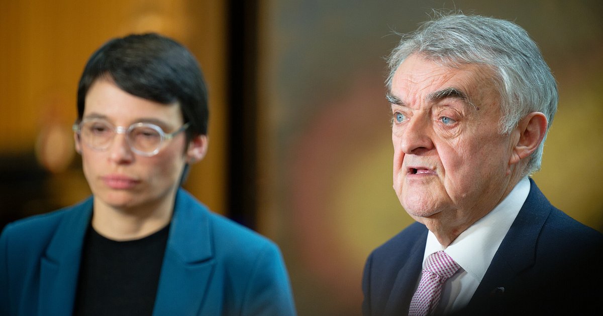 Polizeisch-sse-auf-Zw-lfj-hrige-NRW-Landesregierung-erkl-rt-sich-in-Sondersitzung