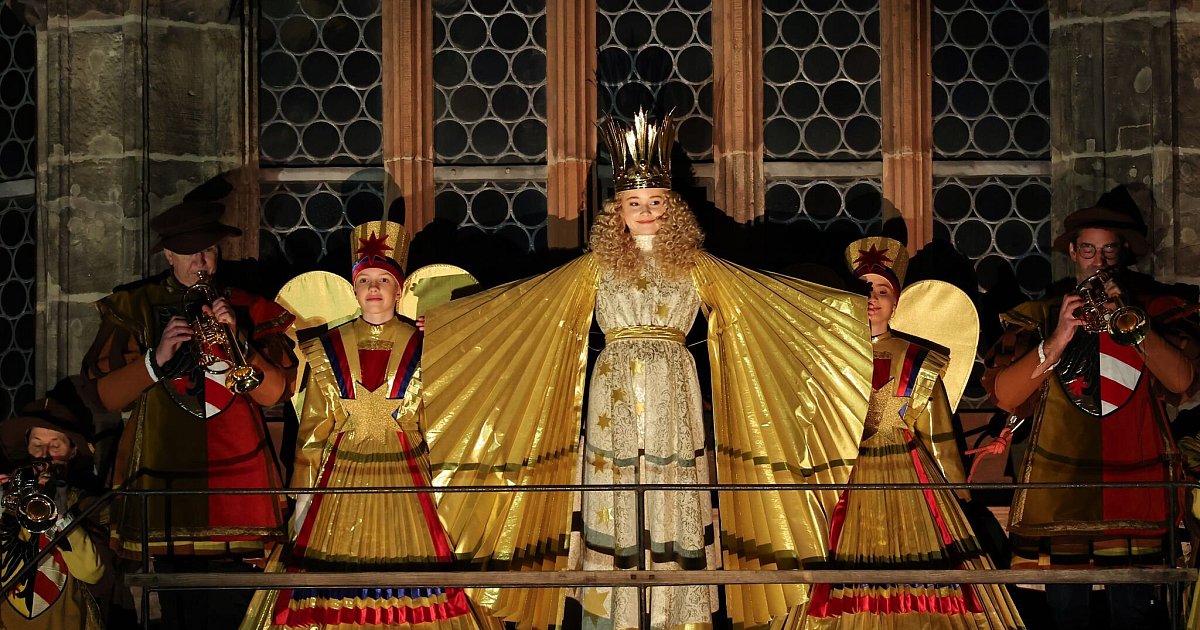 N-rnberger-Christkindlesmarkt-feierlich-er-ffnet