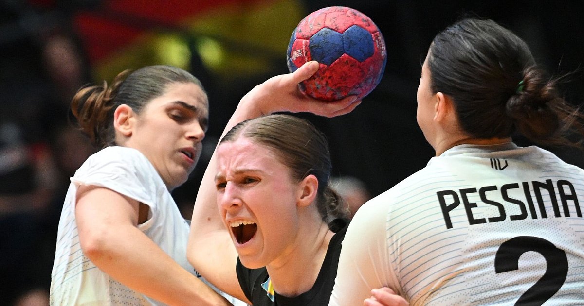 Armverletzung-WM-Aus-f-r-Handballerin-Huhnstock