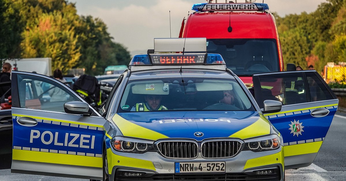 Autofahrer-nach-Unfall-auf-der-A33-bei-Bielefeld-schwer-verletzt