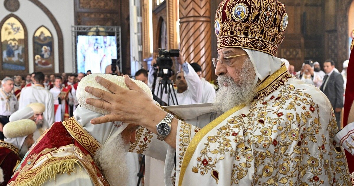 H-xters-Bischof-wird-vom-Koptischen-Papst-bef-rdert