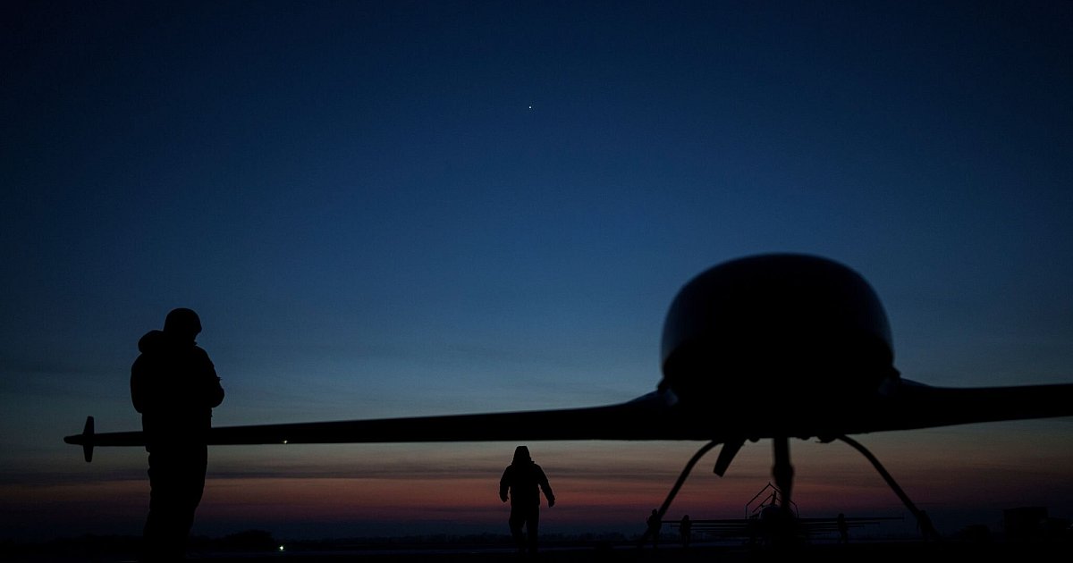 Ukrainische-Drohnen-treffen-ldepots-in-Russland