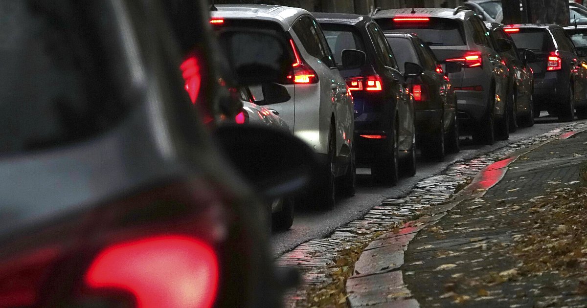 F-hrerschein-Pendlerpauschale-E-Auto-Pr-mie-Das-ndert-sich-f-r-Autofahrer-2026