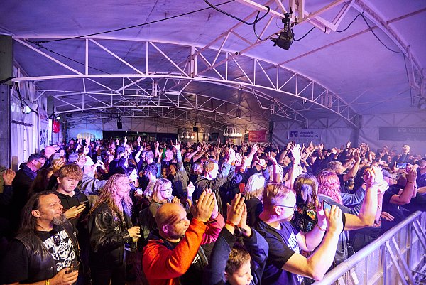 Das Rock'n'Revel zieht jährlich hunderte Besucher nach Altenbergen. - © Michael Fromme