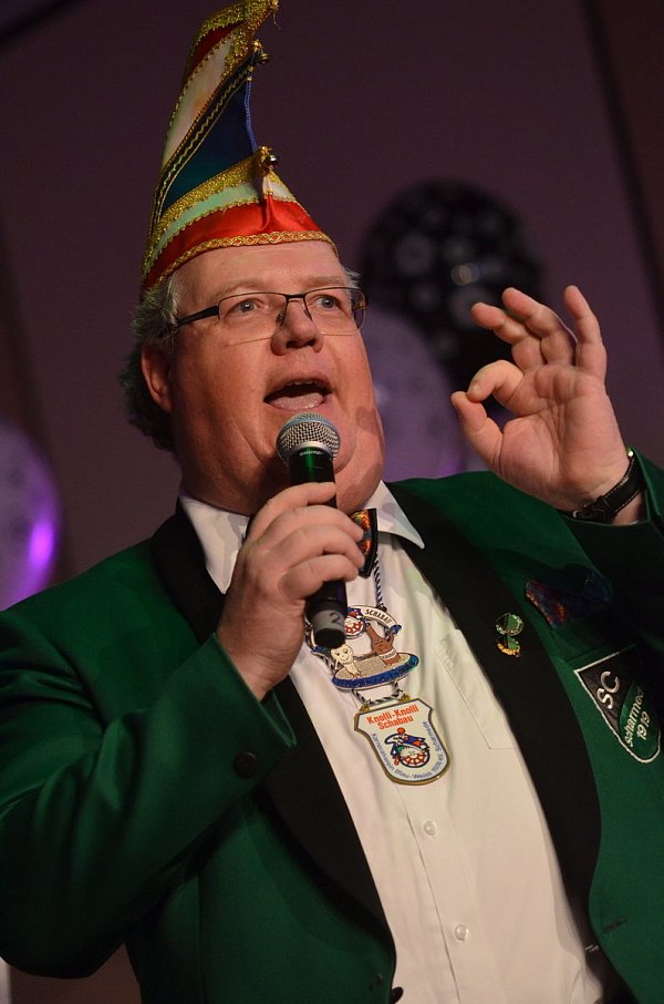 Erster Mann im Jeckenstaat: Konrad Werning ist Gecshäftsführer des Scharmeder Karnevalsvereins. - © Dietmar Gröbing