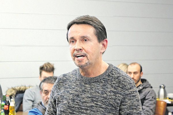Sprecher: Jens Koring von der Bürgerinitiative. - © Alexander Jenniches