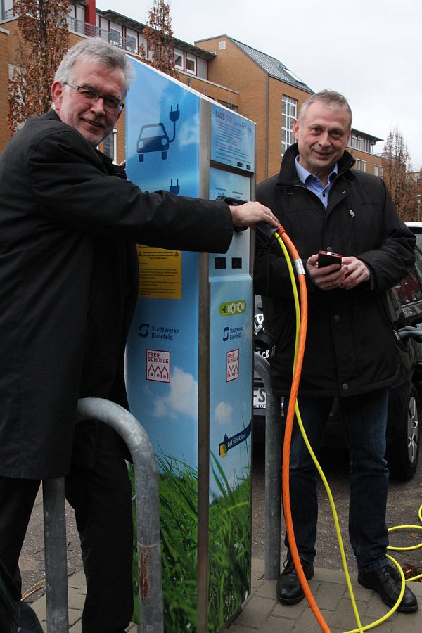 Strom frei: Friedhelm Rieke (links) und Kai Schwartz. - © FOTO: MKP