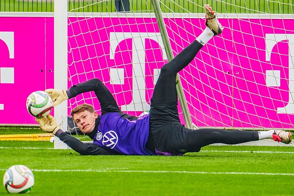 Torhüter Alexander Nübel hat mit die besten Chancen, den verletzten ter Stegen zu ersetzen. - © Andreas Arnold/dpa