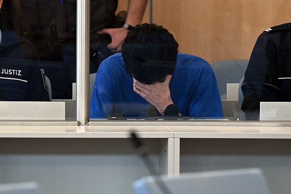Der Prozess findet im Hochsicherheitstrakt des Oberlandesgerichts Düsseldorf statt. - © Federico Gambarini/dpa