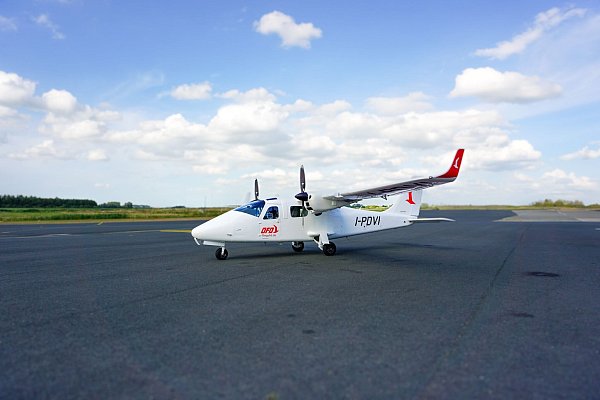 Ein Flugzeug vom Typ Tecnam (P20006T) - diese neuen Flugzeuge sollen ältere Maschinen im Helogland-Verkehr ablösen. - © -/Ostfriesischer Flugdienst OFD/