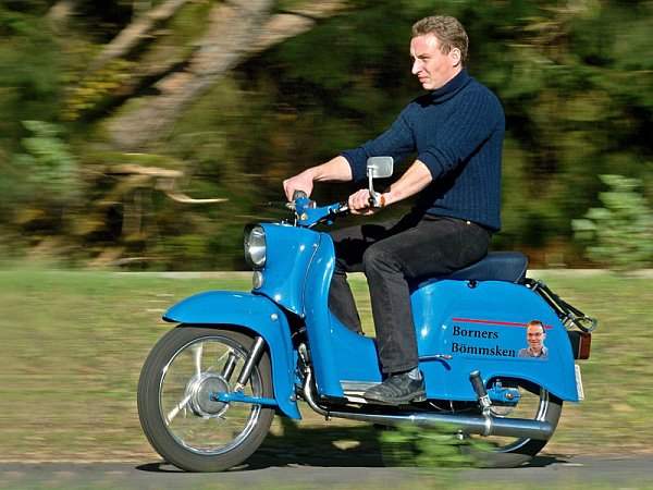 - © MONTAGE: MELANIE KLAR