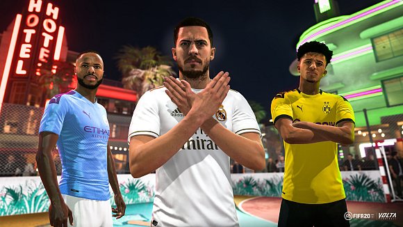 Fifa goes Straße: Der Volta-Modus erinnert nicht nur optisch an das effektvolle Gebolze in Fifa Street. - © EA Sports