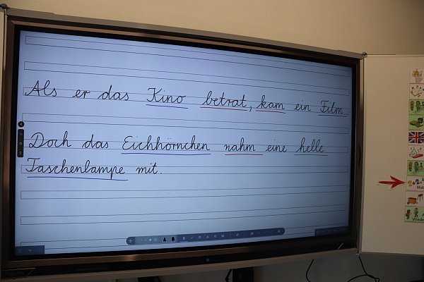 Das Schreiben ist auch auf dem Touchscreen möglich. - © Birgit Guhlke