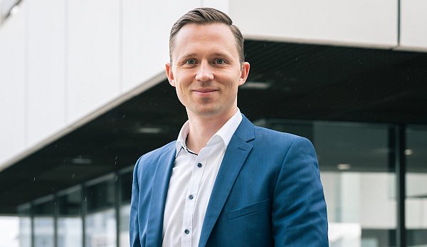 Professor Franz Strich (Wirtschaftsinformatik, insb. Digital Responsibility) - © Simon Heindl