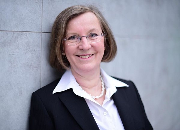 Julia Scharnhorst: Psychologin und Psychotherapeutin. - © PR