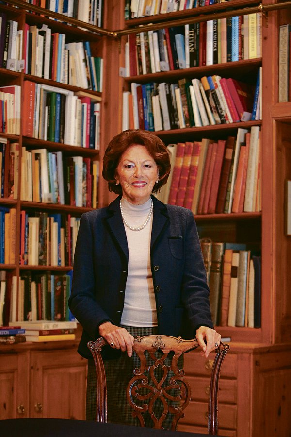 Engagierte Persönlichkeit: Maja Oetker - gläubige Katholikin, Unternehmergattin, Hausfrau, Politikerin und Trägerin des Bundesverdienstkreuzes Erster Klasse. - © FOTO: ANDREAS ZOBE