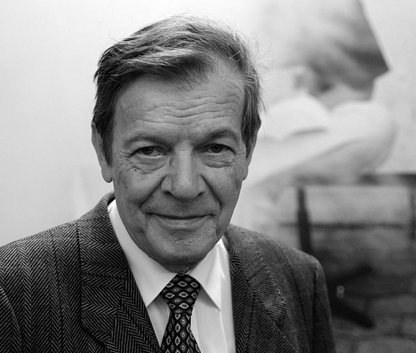 Professor Dr. Dr. h.c. Bernd Fischer. - © Universität Bielefeld