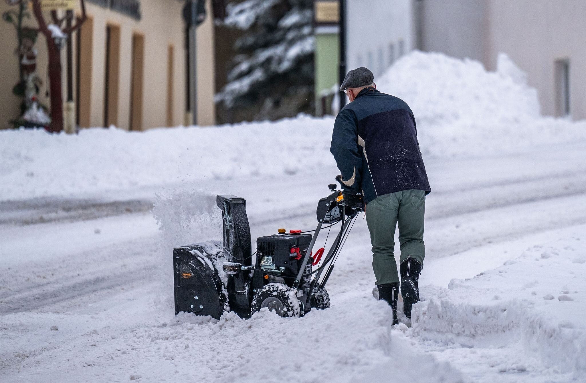 Winterdienst beauftragt? So spart das Schneeschieben Steuern
