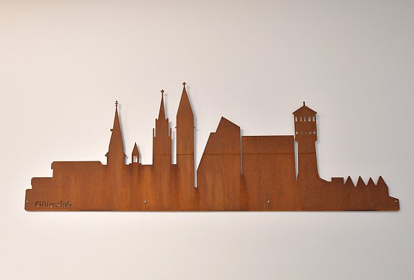 Die Gütersloher Skyline zum Stadtjubiläum gibt es in vier verschiedenen Varianten. - © sport/presse/foto Dünhölter