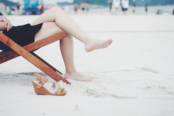 Am Strand rumliegen ist verboten. Anders als gewöhnlicher Urlaub dient Sonderurlaub nicht der Erholung. - © Symbolbild: pixabay