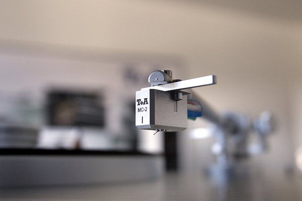 Abtaster: Dieses Moving-Coil System überträgt feinsinnig. - © Frank-Michael Kiel-Steinkamp