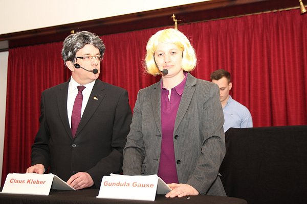 Aktuell: Ludwig und Sandra Deitermann im "heute journal". - © Joe Cubick